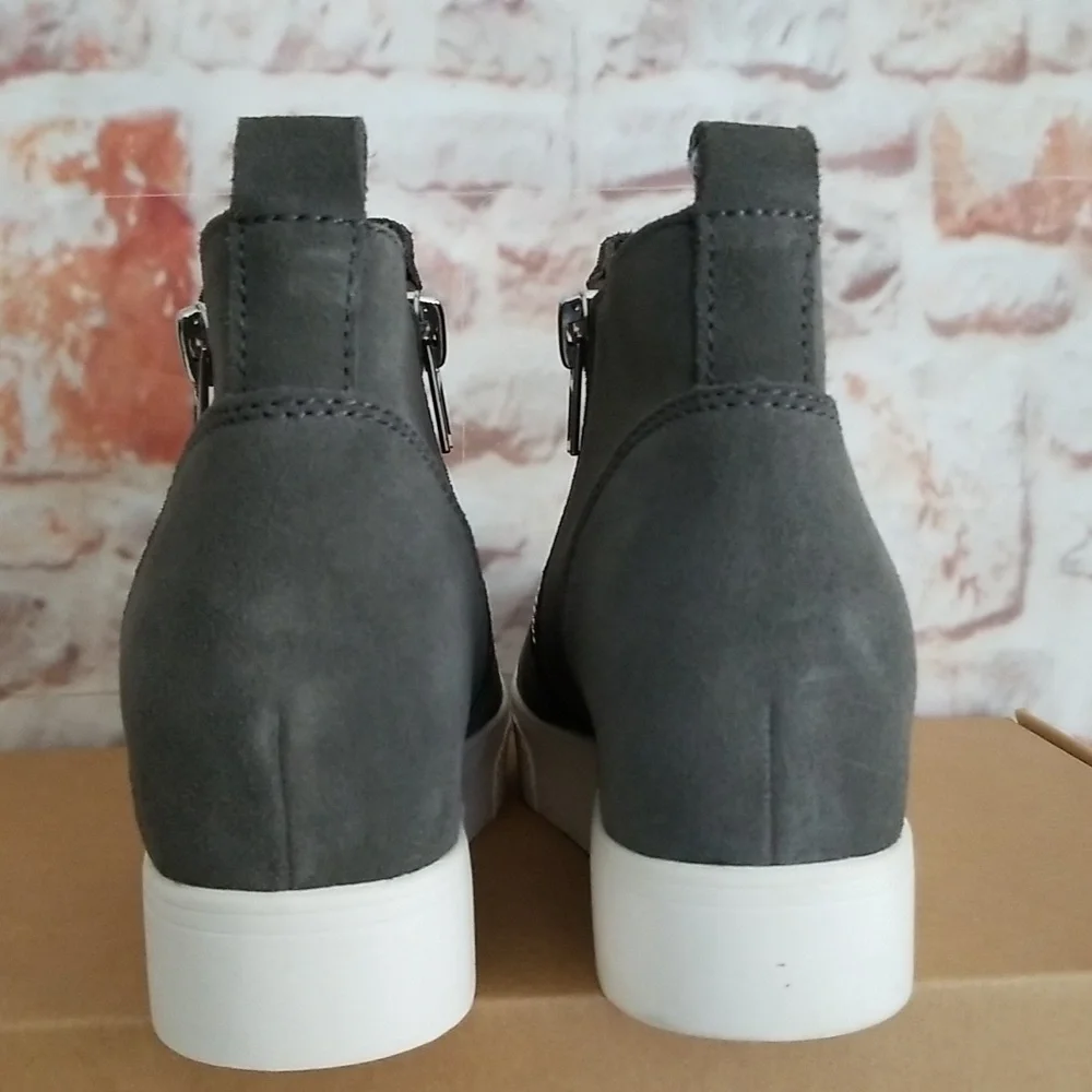 New Steve Madden Wedgie Leather Sneakers - Picture 5 of 13